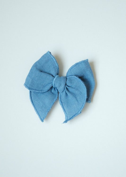 Small Fable Bow ~ Hamptons - Renny & Blu