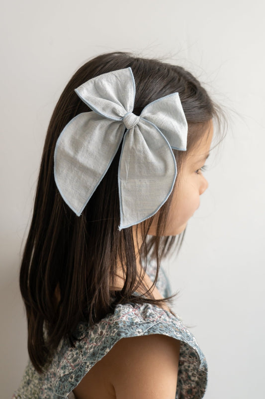Small Fable Bow ~ pastel blue - Renny & Blu