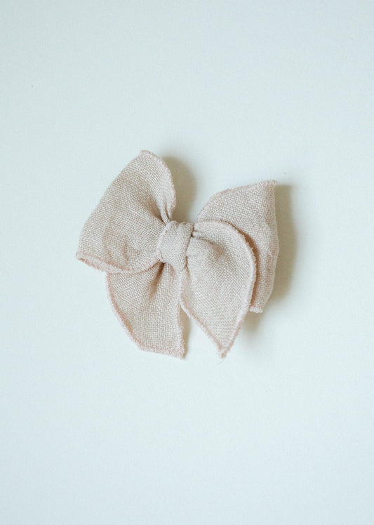 Small Fable Bow ~ Scarecrow - Renny & Blu