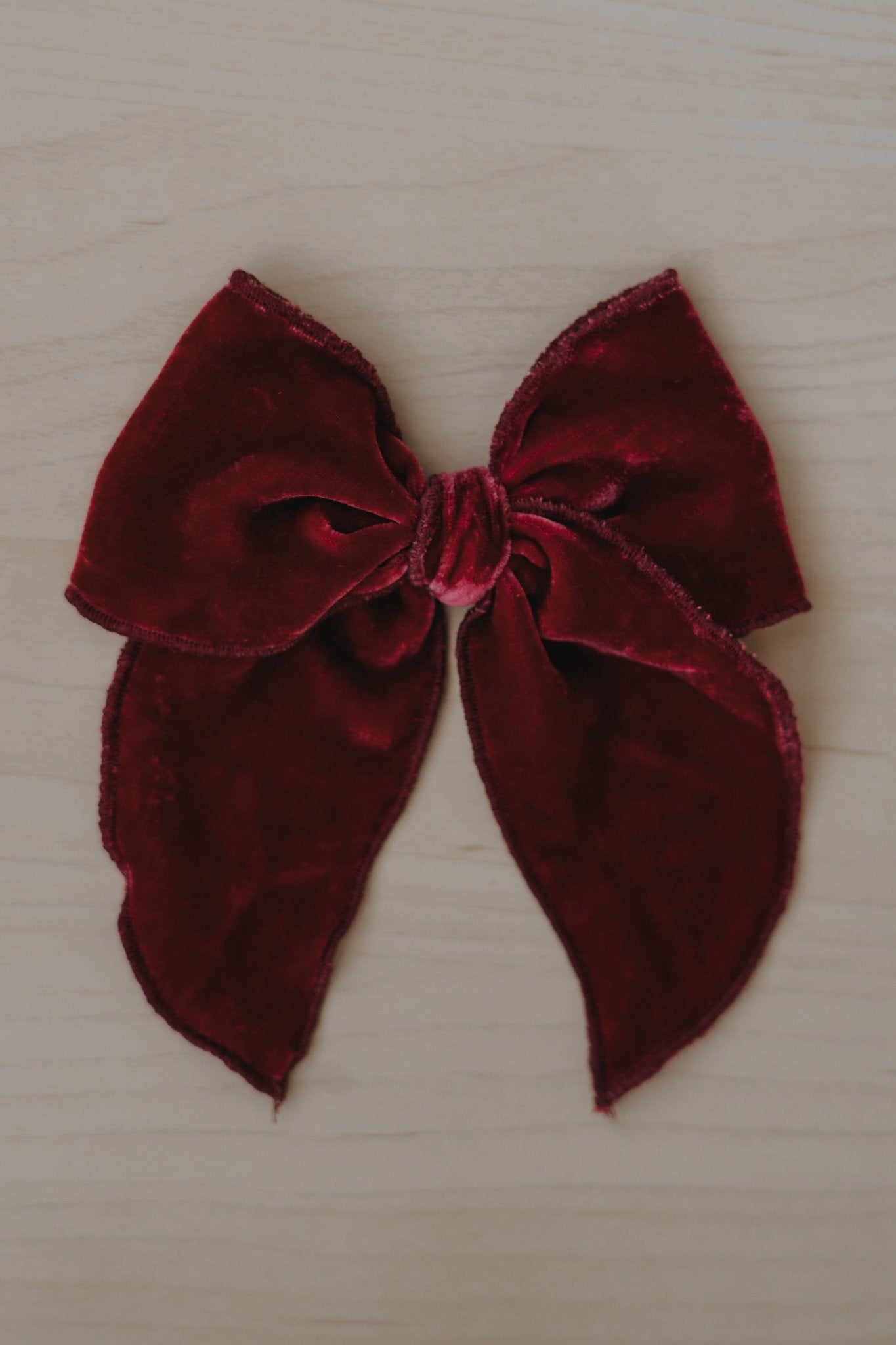 Fable bow ~ Smitten - Renny & Blu